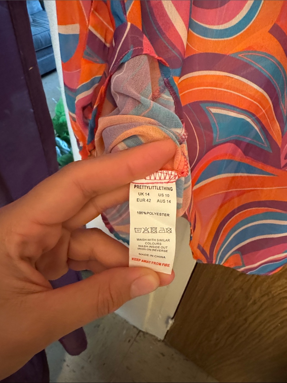 PrettyLittleThing Button Down - Picture 4 of 4